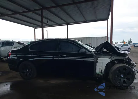 2013 BMW 535I z USA, uszkodzony, nr VIN WBAFR7C51DC820153